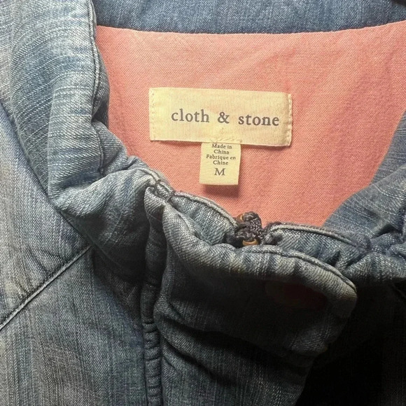 NWOT Cloth & Stone Chambray Denim Puffer Vest M - Picture 6 of 14